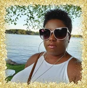 Meet your Posher, Briana